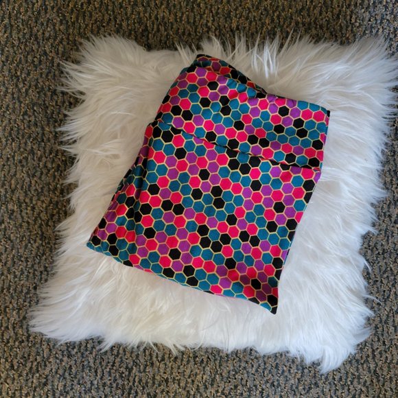 Tall and Curvy LuLaRoe Bright Pink Geometric Buttery Soft Leggings XXL - Picture 13 of 16